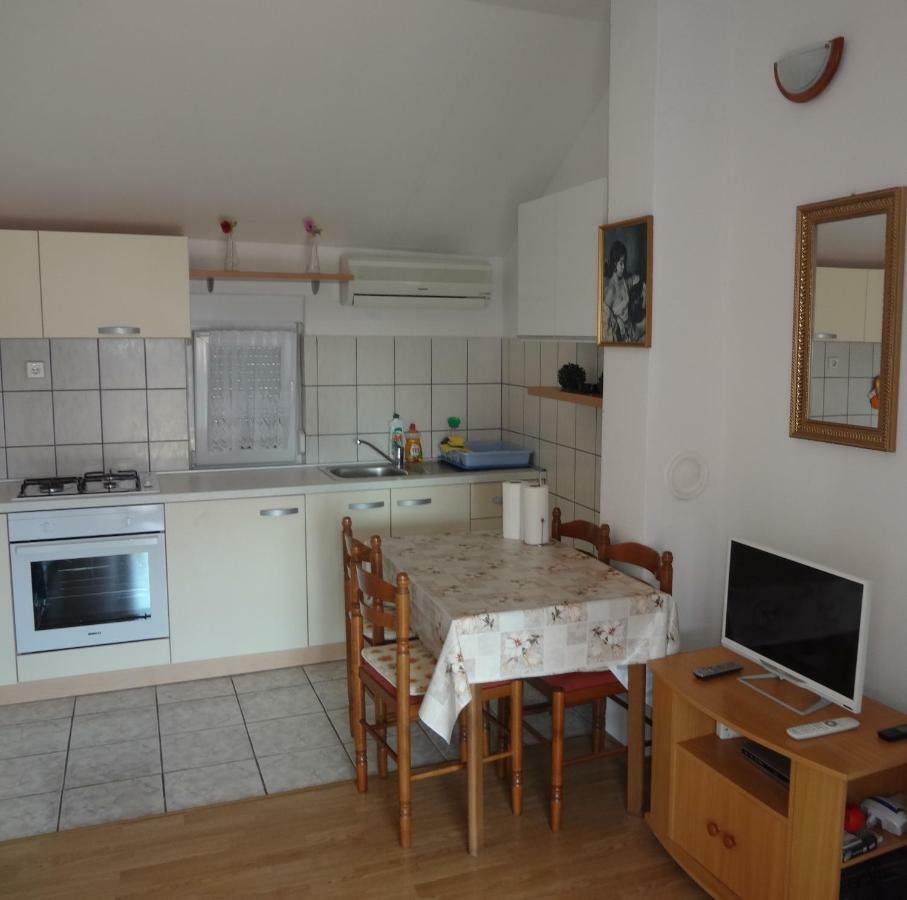 Apartman Mate Zablaće Exteriör bild
